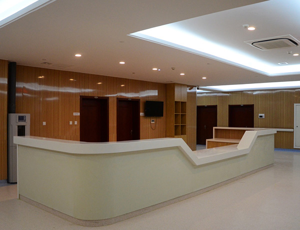 Piano di lavoro in laminato compatto